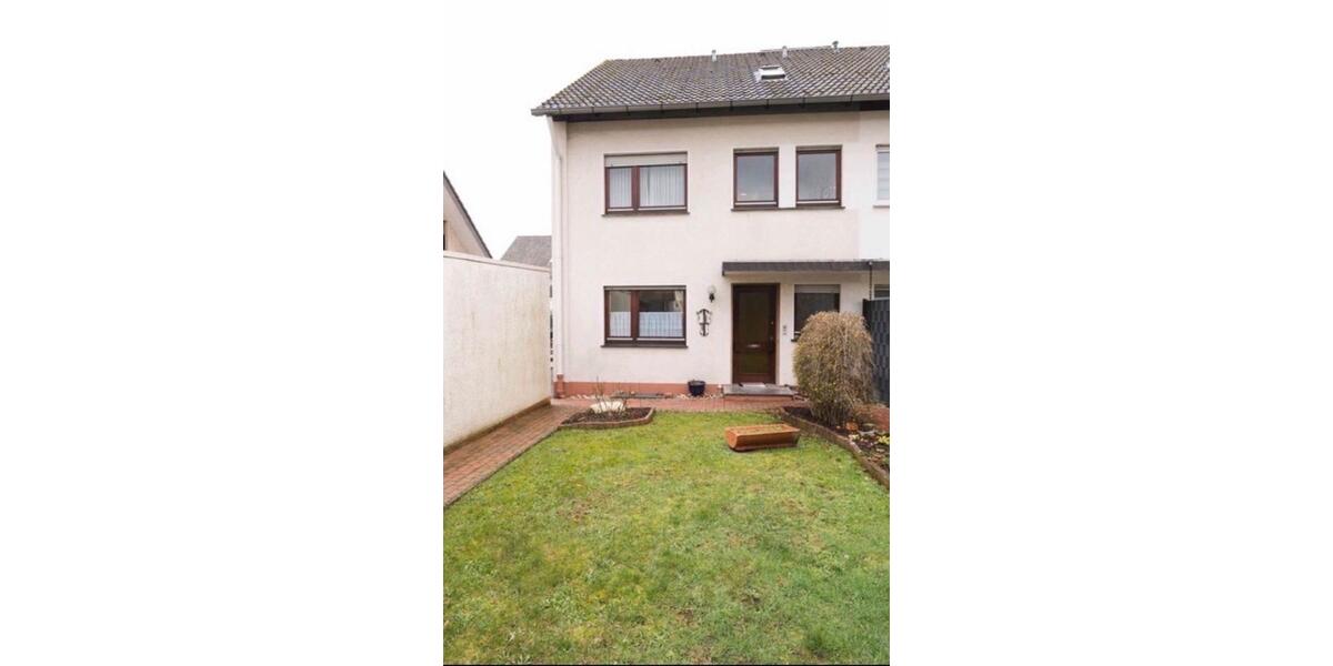 Doppelhaushälfte Bad Salzuflen - 5 Zimmer, 140 m&sup2;, 1.500&euro; | Angebot:26042792