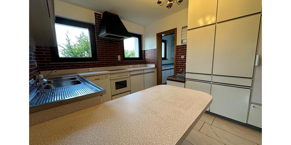 Etagenwohnung Herford Falkendiek - 4 Zimmer, 133 m&sup2;, 1.380&euro; | Angebot:25294107