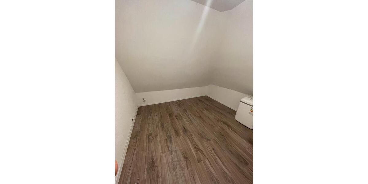 Dachgeschoßwohnung Lübbecke - 2 Zimmer, 65 m&sup2;, 750&euro; | Angebot:26022955