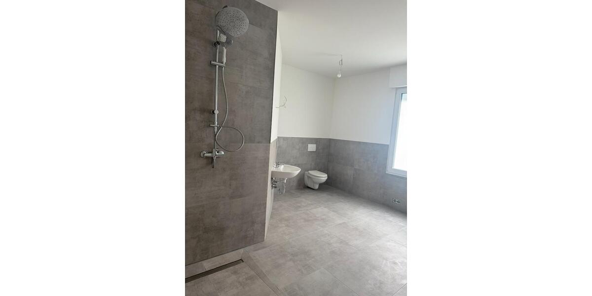 Etagenwohnung Bünde - 3 Zimmer, 118 m&sup2;, 1.000&euro; | Angebot:24542913