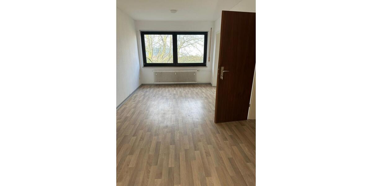 Etagenwohnung Porta Westfalica - 3 Zimmer, 87 m&sup2;, 690&euro; | Angebot:26670841