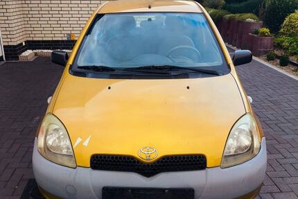 Toyota Yaris 213.676 km 800 &euro; Löhne 32584