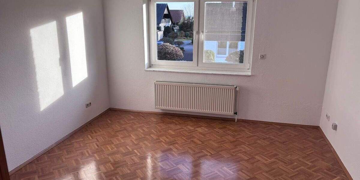 Etagenwohnung Bünde Dünne - 4 Zimmer, 111 m&sup2;, 790&euro; | Angebot:25696576