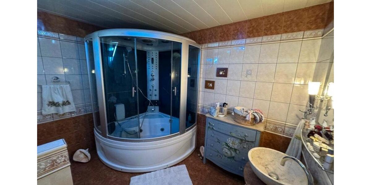 Doppelhaushälfte Extertal - 7 Zimmer, 190 m&sup2;, 199.000&euro; | Angebot:24848286