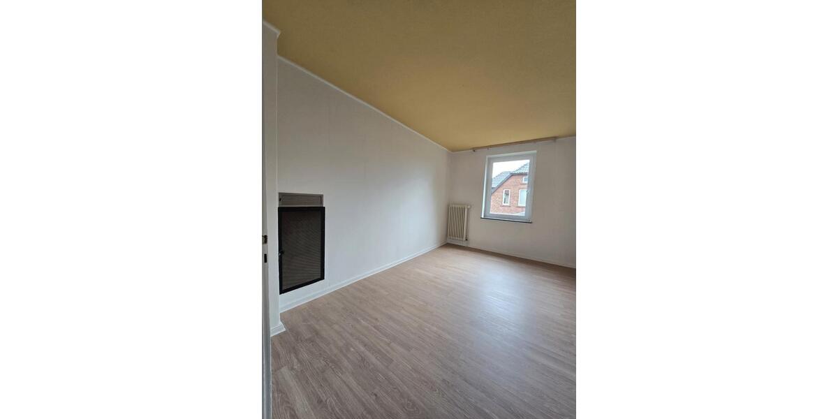 Etagenwohnung Lemgo - 4.5 Zimmer, 95 m&sup2;, 800&euro; | Angebot:26271010
