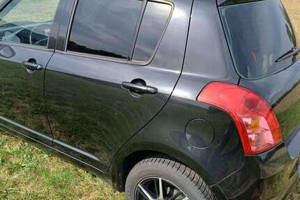 Suzuki Swift 154.000 km 2.900 &euro; Luhden 31711