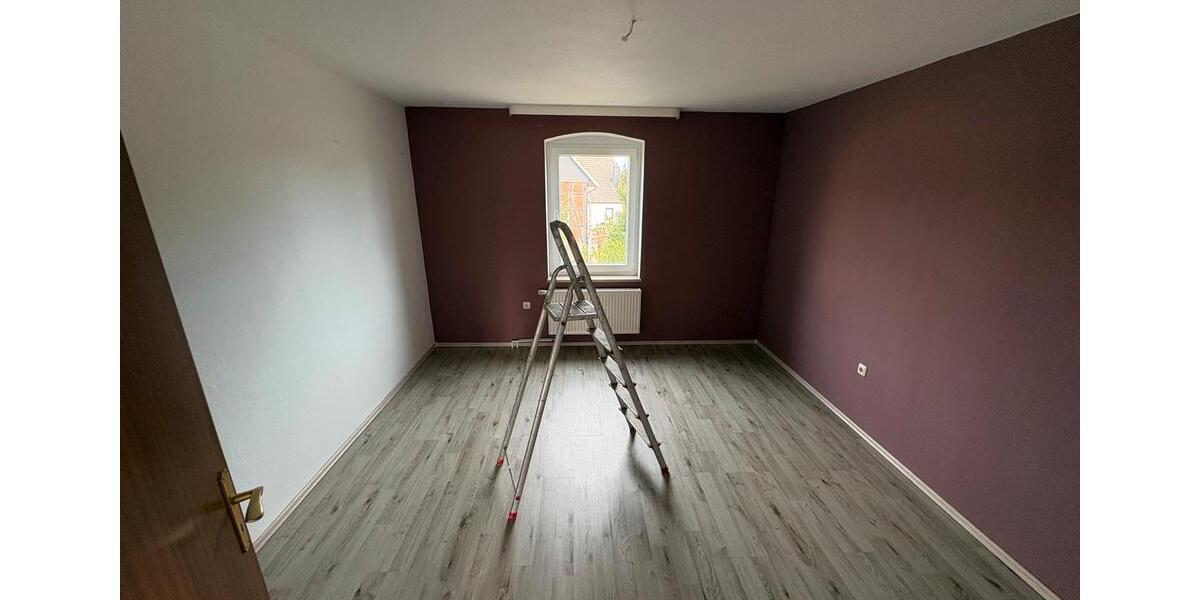 Etagenwohnung Rinteln - 3 Zimmer, 85 m&sup2;, 700&euro; | Angebot:25722206