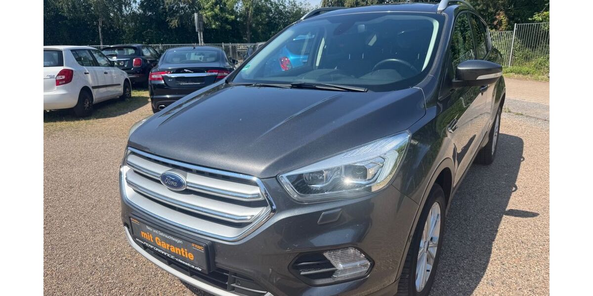 Ford Kuga 145.356 km 12.499 &euro; Minden 32429