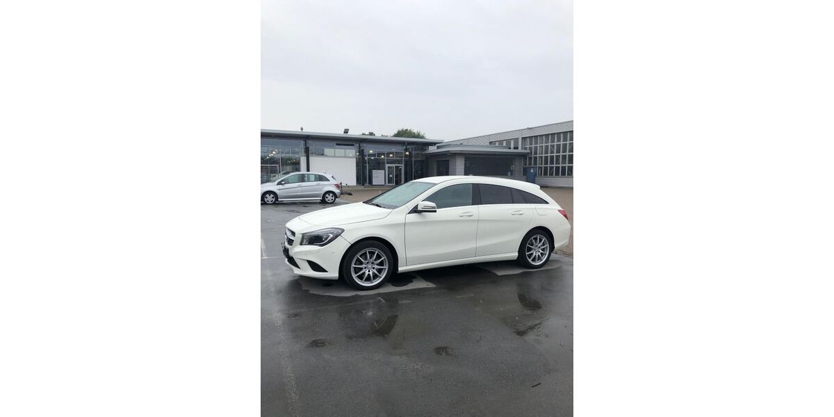 Mercedes-Benz CLA 200 Shooting Brake 175.000 km 12.900 &euro; Lübbecke 32312