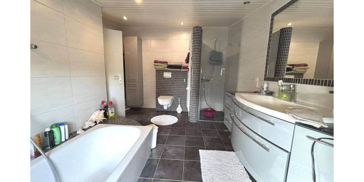 Mehrfamilienhaus, Wohnhaus Auetal Rolfshagen - 5 Zimmer, 223 m&sup2;, 248.000&euro; | Angebot:26028118