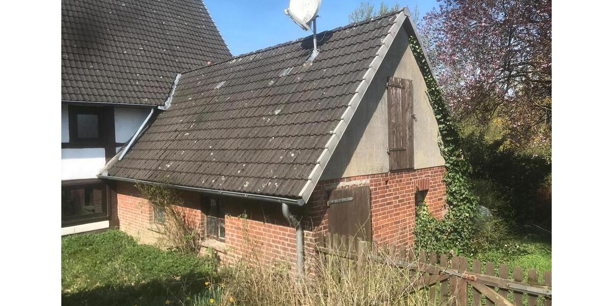 Einfamilienhaus Extertal - 10 Zimmer, 242 m&sup2;, 219.000&euro; | Angebot:26296392