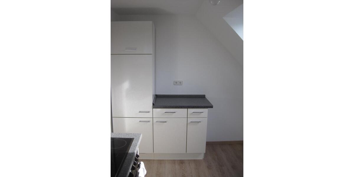 Dachgeschoßwohnung Stadthagen - 3 Zimmer, 44 m&sup2;, 400&euro; | Angebot:26236418