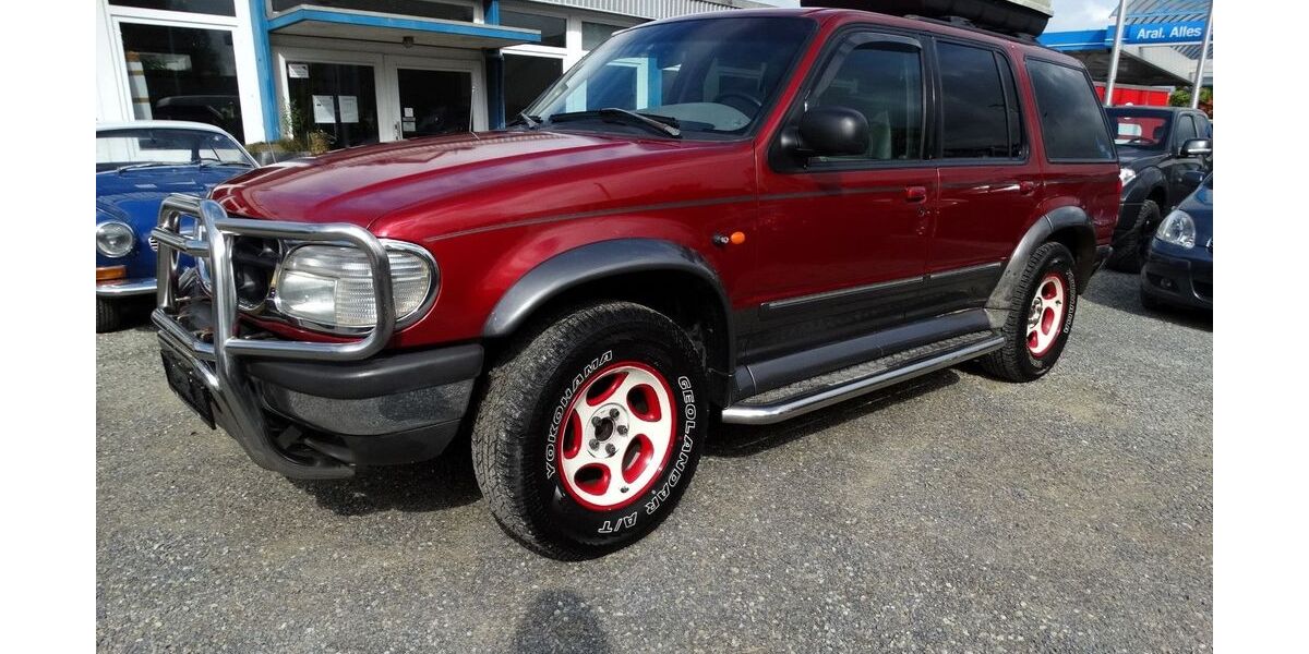 Ford Explorer 270.000 km 3.250 &euro; Vlotho 32602