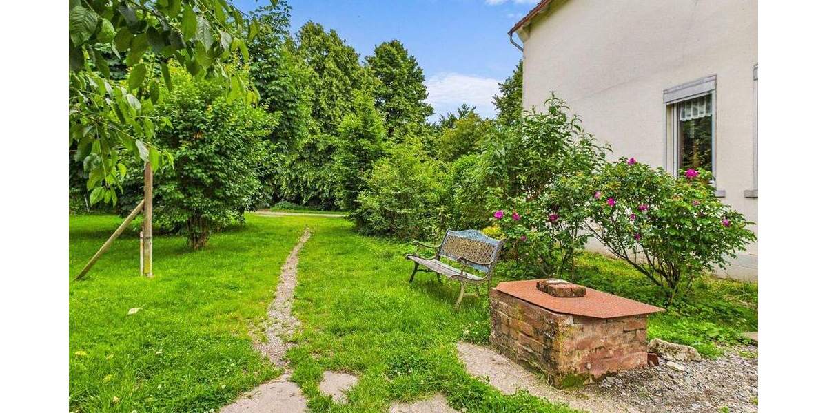 Einfamilienhaus Extertal Bösingfeld - 9 Zimmer, 200 m&sup2;, 179.000&euro; | Angebot:25686331