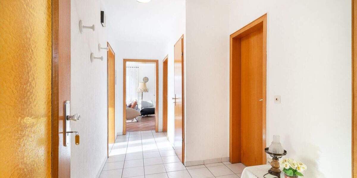 Mehrfamilienhaus, Wohnhaus Hiddenhausen - 8 Zimmer, 178 m&sup2;, 385.000&euro; | Angebot:25771457