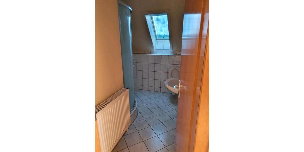Dachgeschoßwohnung Obernkirchen - 3 Zimmer, 80 m&sup2;, 500&euro; | Angebot:25271062