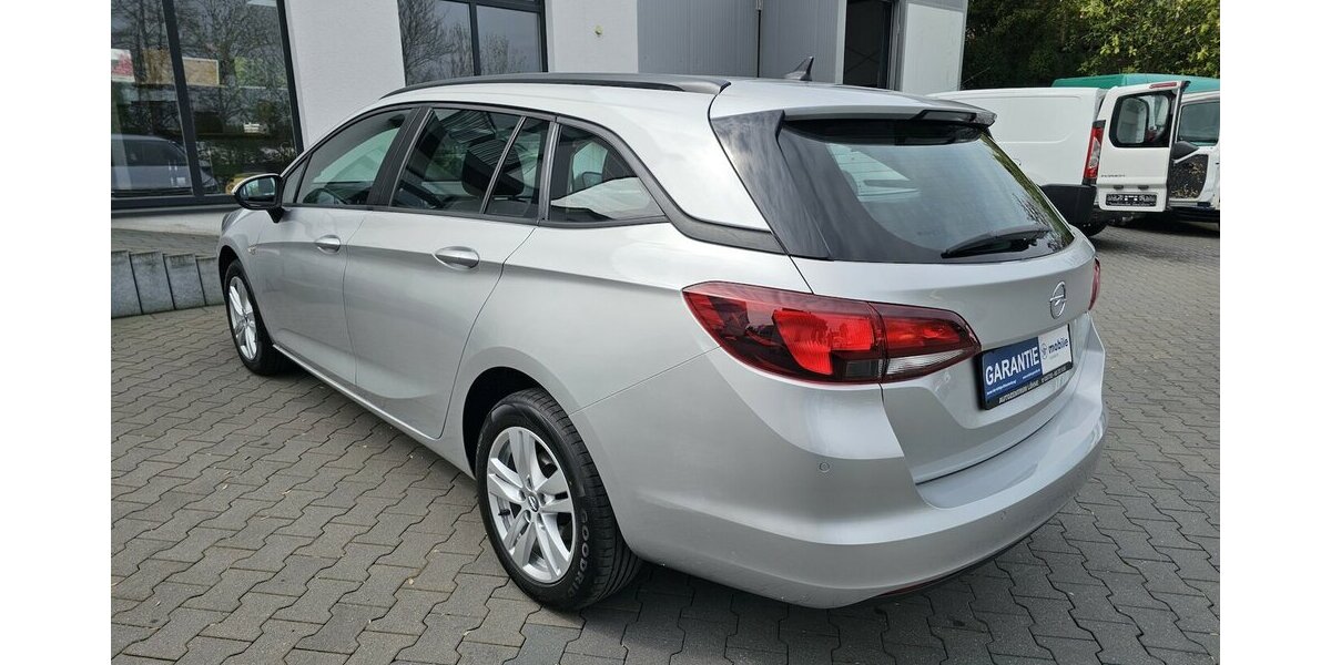 Opel Astra Sports Tourer NAVI AUS 2.HAND PDC 210.120 km 5.990 &euro; Löhne 32584