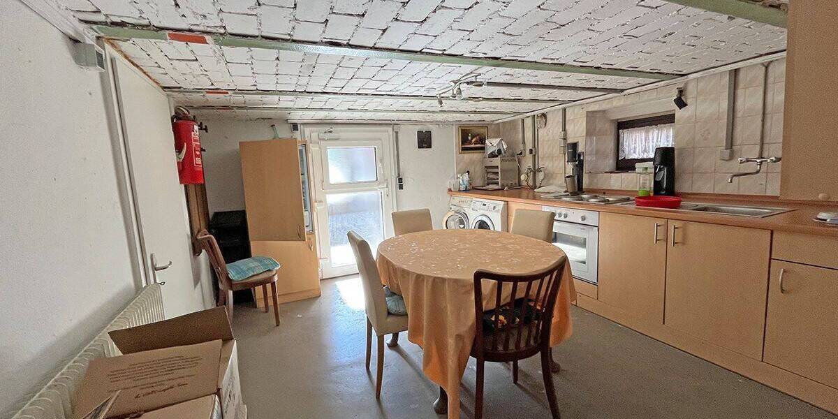 Mehrfamilienhaus, Wohnhaus Enger Besenkamp - 7 Zimmer, 250 m&sup2;, 650.000&euro; | Angebot:25697453