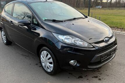 Ford Fiesta 153.720 km 3.400 &euro; Löhne 32583