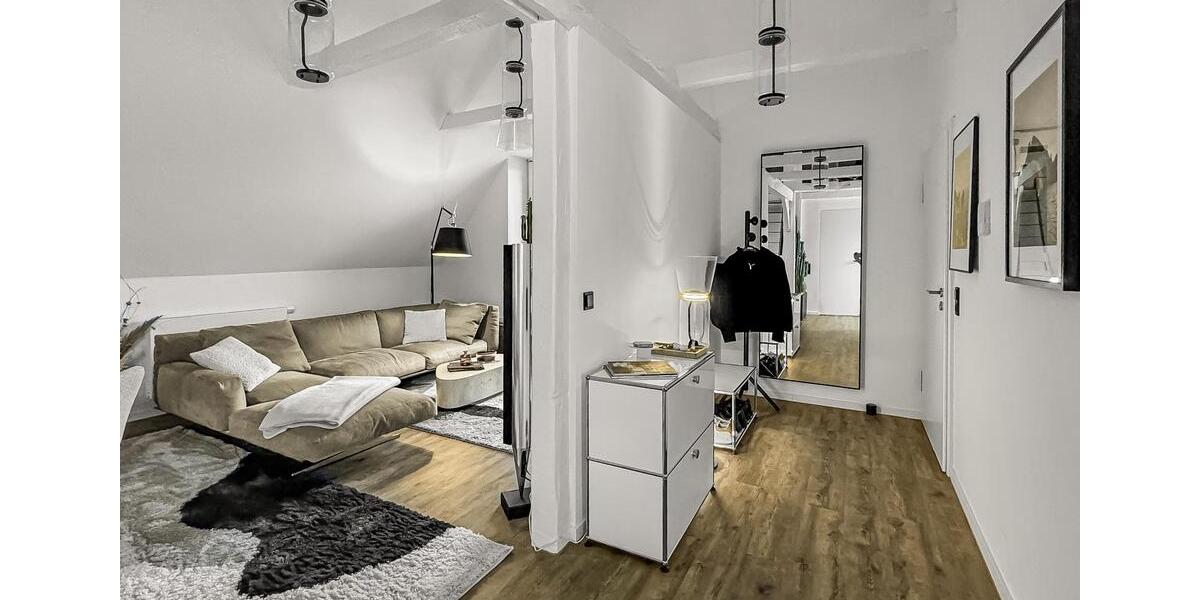 Dachgeschoßwohnung Lemgo - 2 Zimmer, 85 m&sup2;, 900&euro; | Angebot:26579037