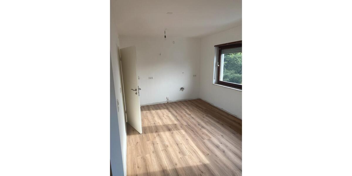 Etagenwohnung Herford - 3 Zimmer, 90 m&sup2;, 800&euro; | Angebot:26051256