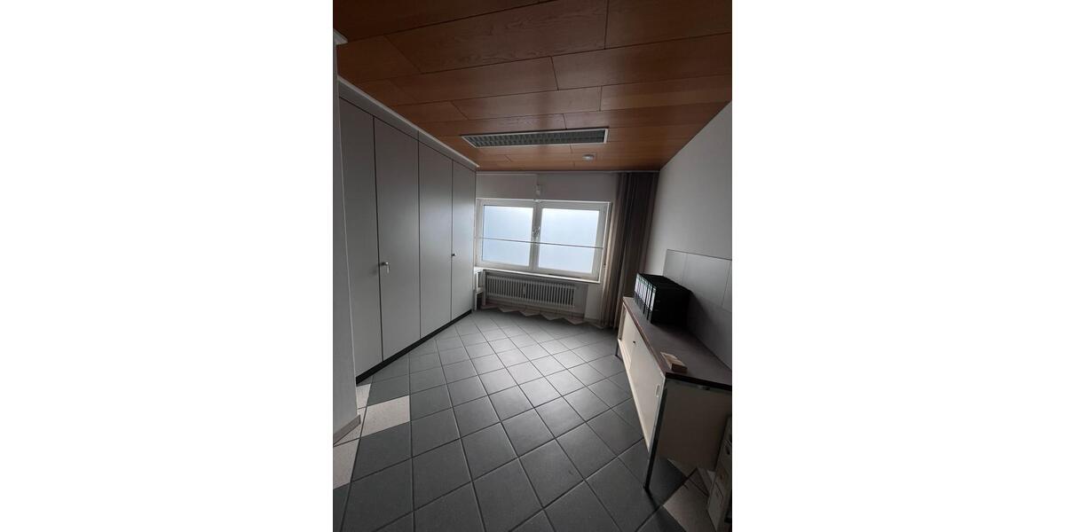 Gewerbeobjekt Bad Salzuflen Ehrsen-Breden - 825&euro; | Angebot:25894486