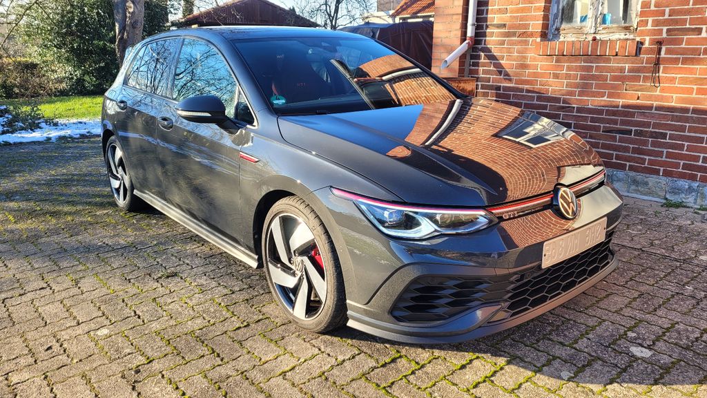 VW Golf 8.000 km 34.700 &euro; Stadthagen 31655