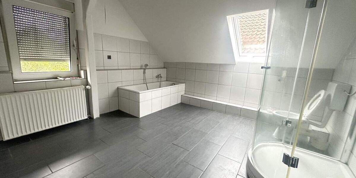 Einfamilienhaus Bad Salzuflen Schötmar - 9 Zimmer, 165 m&sup2;, 329.000&euro; | Angebot:25694935