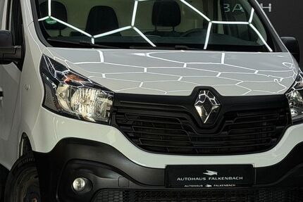 Renault Trafic 258.000 km 6.999 &euro; Löhne 32584