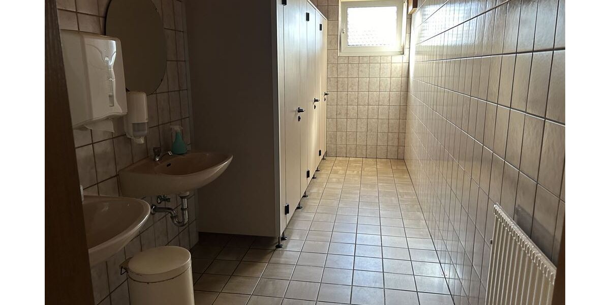 Vielseitige Hofanlage mit Wohnhaus, Stallungen, Scheune und Entwicklungspotenzial - Gewerbeobjekt Stolzenau | Angebot:27323617