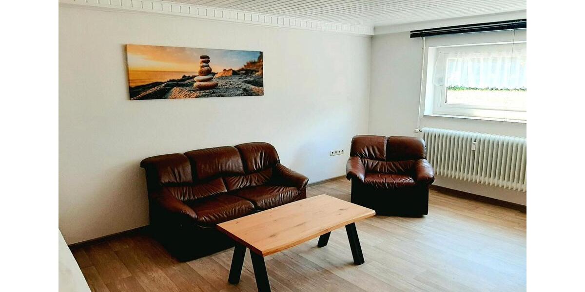 Etagenwohnung Rinteln - 3 Zimmer, 90 m&sup2;, 220&euro; | Angebot:24755630