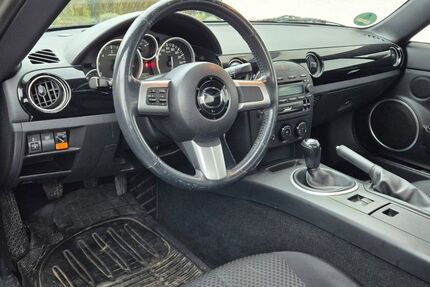 Mazda MX-5 99.300 km 8.900 &euro; Hessisch Oldendorf 31840