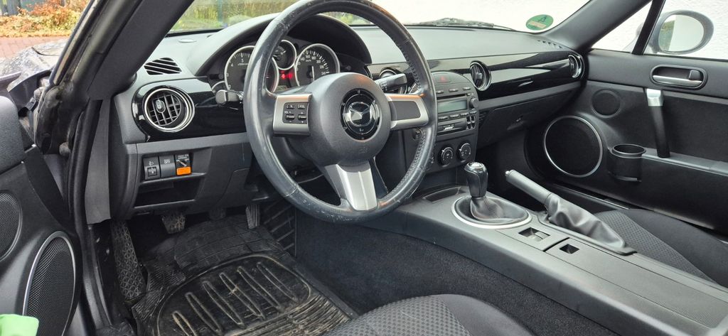 Mazda MX-5 99.300 km 8.900 &euro; Hessisch Oldendorf 31840