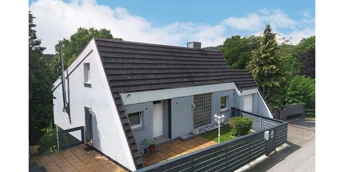 Einfamilienhaus Extertal Schönhagen - 5 Zimmer, 160 m&sup2;, 155.000&euro; | Angebot:25685472