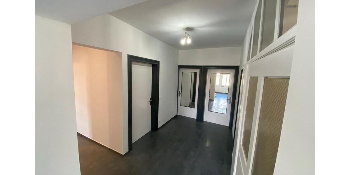 Etagenwohnung Bünde - 3 Zimmer, 100 m&sup2;, 1.050&euro; | Angebot:25948973