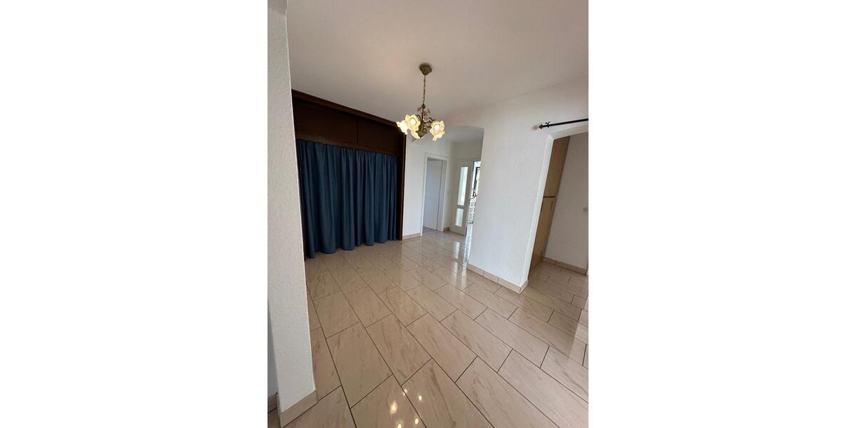 Etagenwohnung Herford Falkendiek - 4 Zimmer, 133 m&sup2;, 1.380&euro; | Angebot:25294107