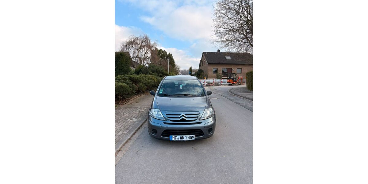 Citroen C3 89.000 km 2.490 &euro; Herford 32049