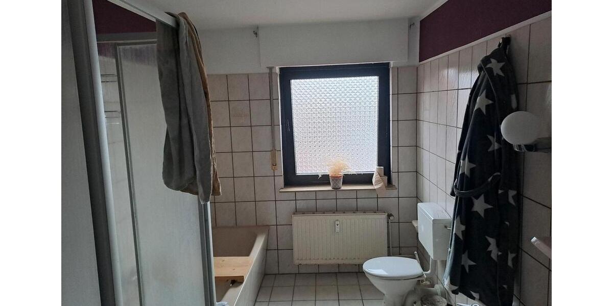 Etagenwohnung Löhne - 2 Zimmer, 75 m&sup2;, 400&euro; | Angebot:25632981