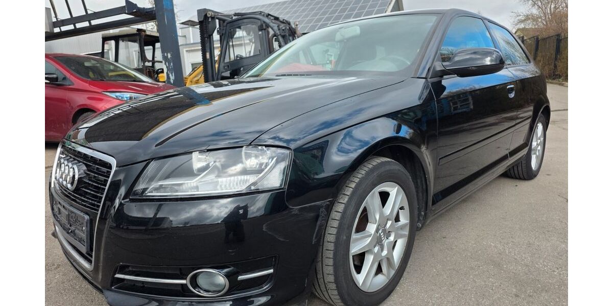 Audi A3 118.000 km 3.950 &euro; Lemgo 32657