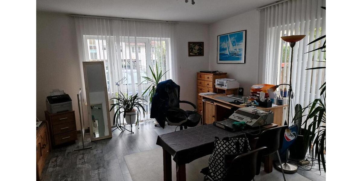 Erdgeschoßwohnung Lemgo - 4 Zimmer, 133 m&sup2;, 239.000&euro; | Angebot:25540096
