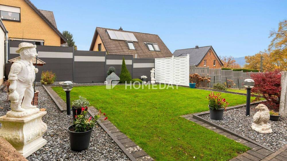 Mehrfamilienhaus, Wohnhaus Hiddenhausen Schweicheln-Bermbeck - 8 Zimmer, 151 m&sup2;, 339.000&euro; | Angebot:25739134