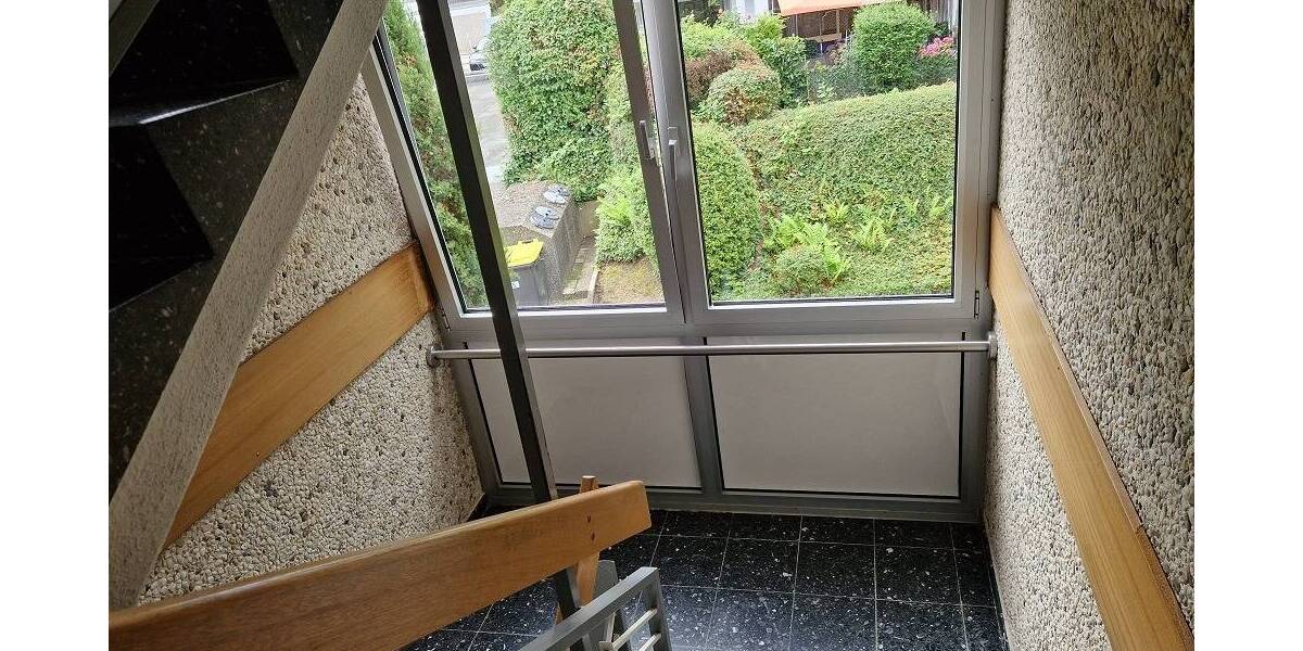 Etagenwohnung Bad Salzuflen Innenstadt - 2 Zimmer, 71 m&sup2;, 120.000&euro; | Angebot:25667136