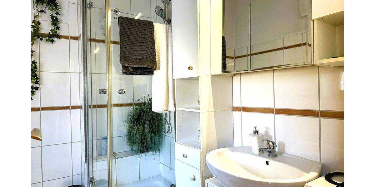 Mehrfamilienhaus, Wohnhaus Hüllhorst Schnathorst - 7 Zimmer, 229 m&sup2;, 209.000&euro; | Angebot:26778651