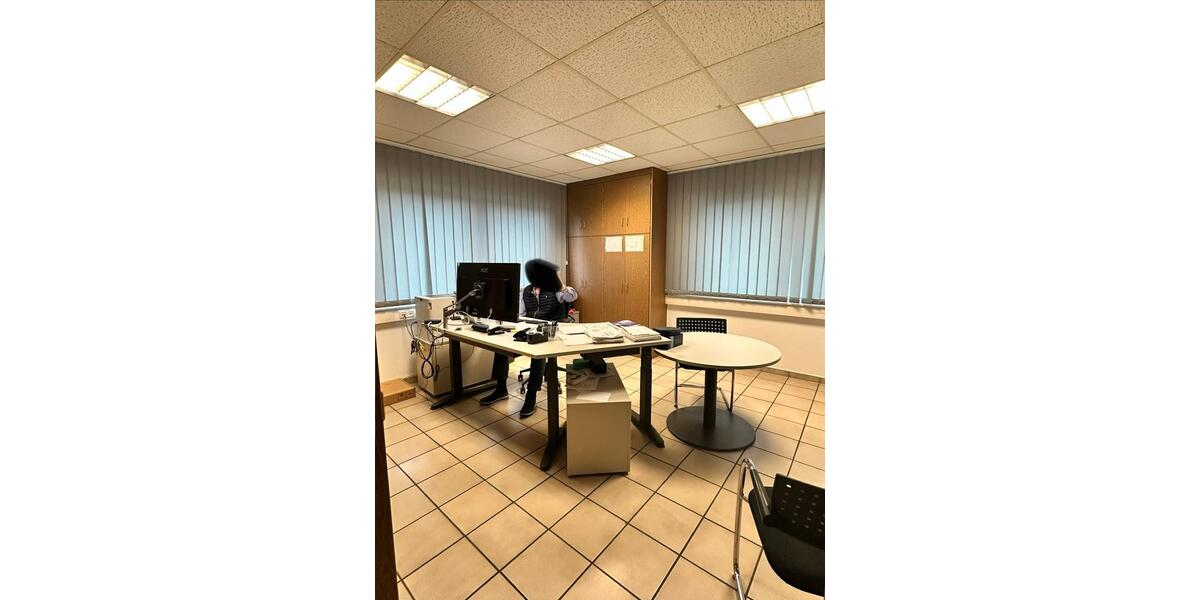Gewerbeobjekt Kirchlengern - 2.200&euro; | Angebot:26022633