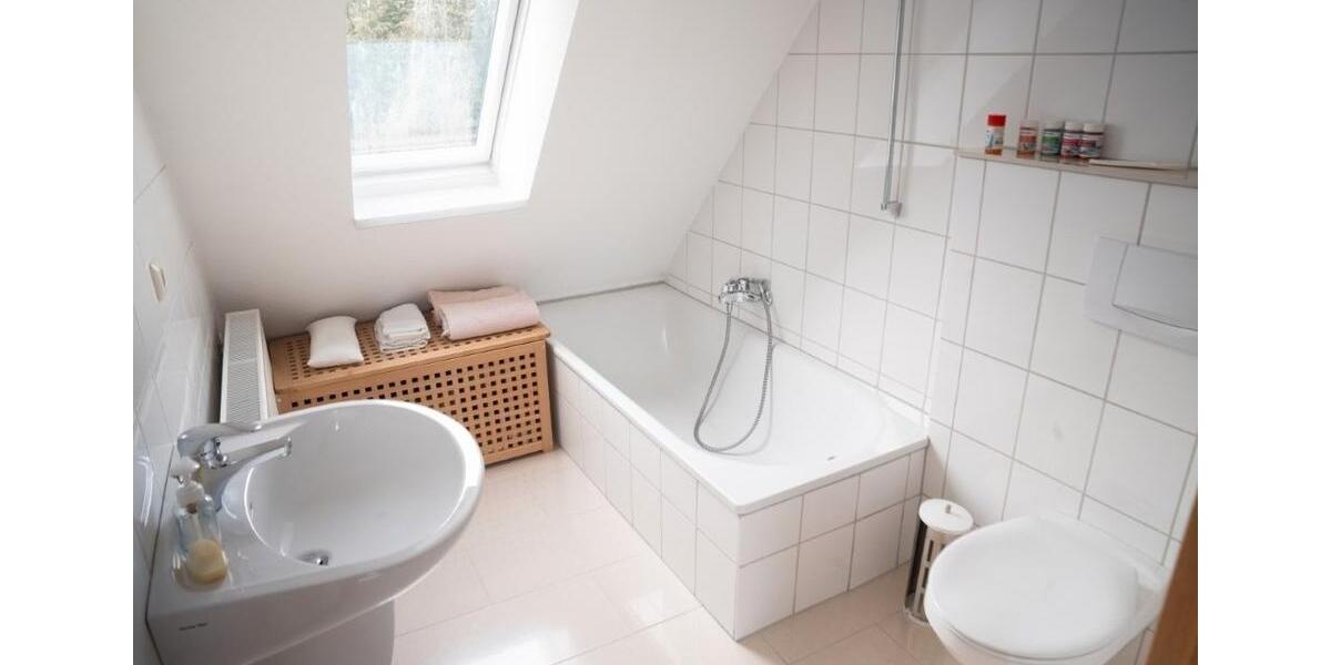 Einfamilienhaus Rinteln - 7 Zimmer, 230 m&sup2;, 690.000&euro; | Angebot:26098875