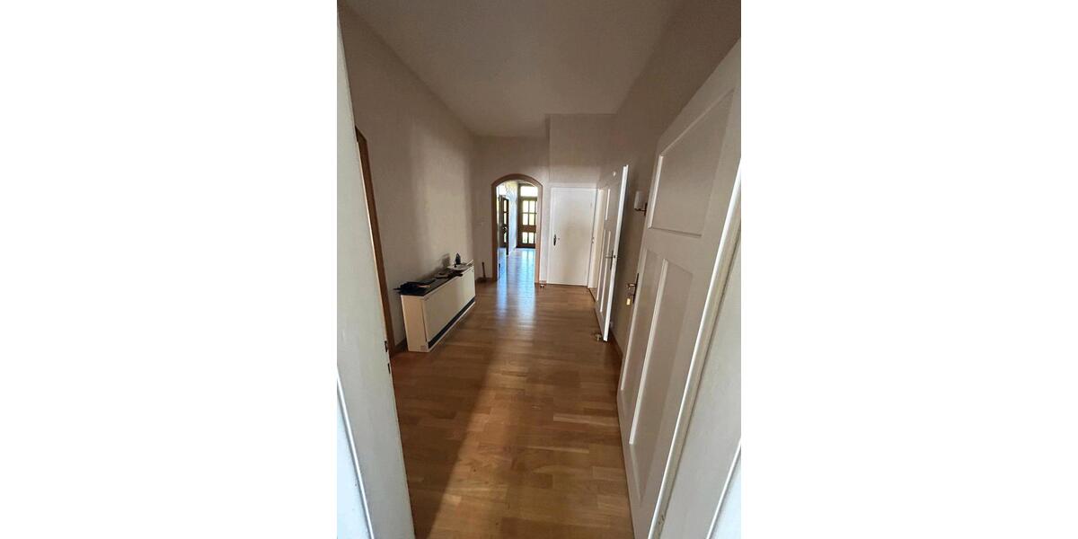 Einfamilienhaus Stolzenau - 8 Zimmer, 195 m&sup2;, 230.000&euro; | Angebot:25235421