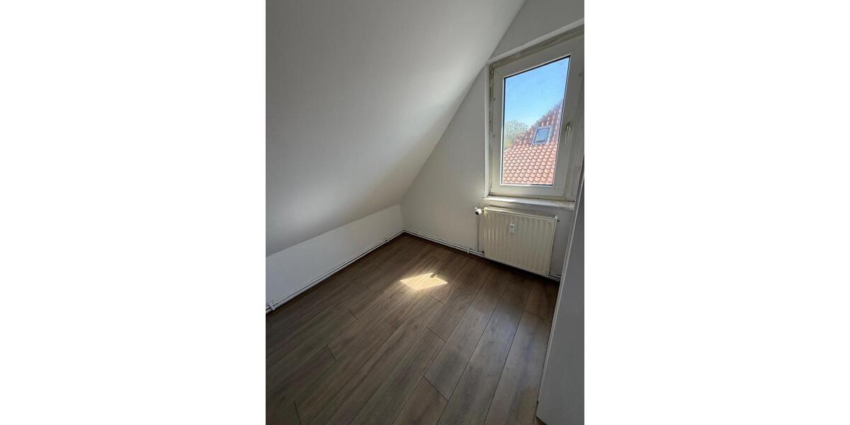 Dachgeschoßwohnung Minden Bölhorst - 3 Zimmer, 72 m&sup2;, 950&euro; | Angebot:26491247