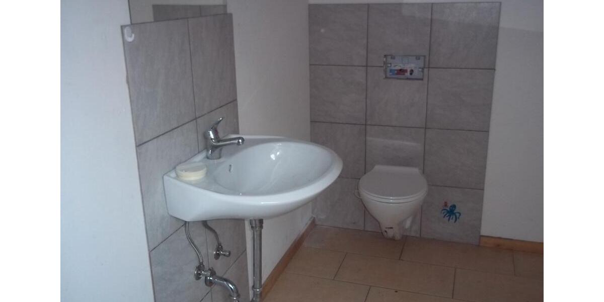 Einfamilienhaus Vlotho - 11 Zimmer, 200 m&sup2;, 89.000&euro; | Angebot:26987412