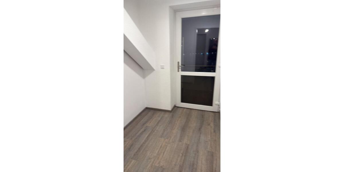 Dachgeschoßwohnung Bad Oeynhausen Dehme - 3 Zimmer, 121 m&sup2;, 1.290&euro; | Angebot:26248811