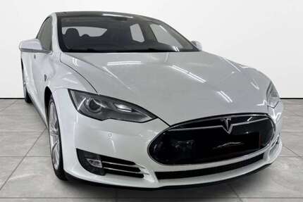 Tesla Model S 418.000 km 17.999 &euro; Espelkamp 32339